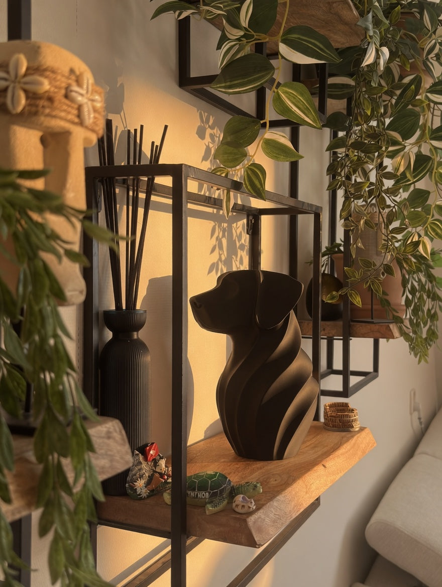 Labrador Urn